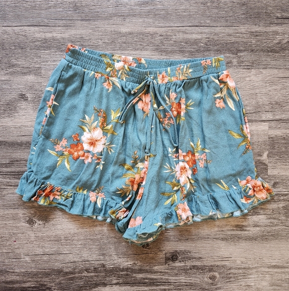 American Eagle Outfitters Pants - American Eagle Floral Ruffle Boho Shorts